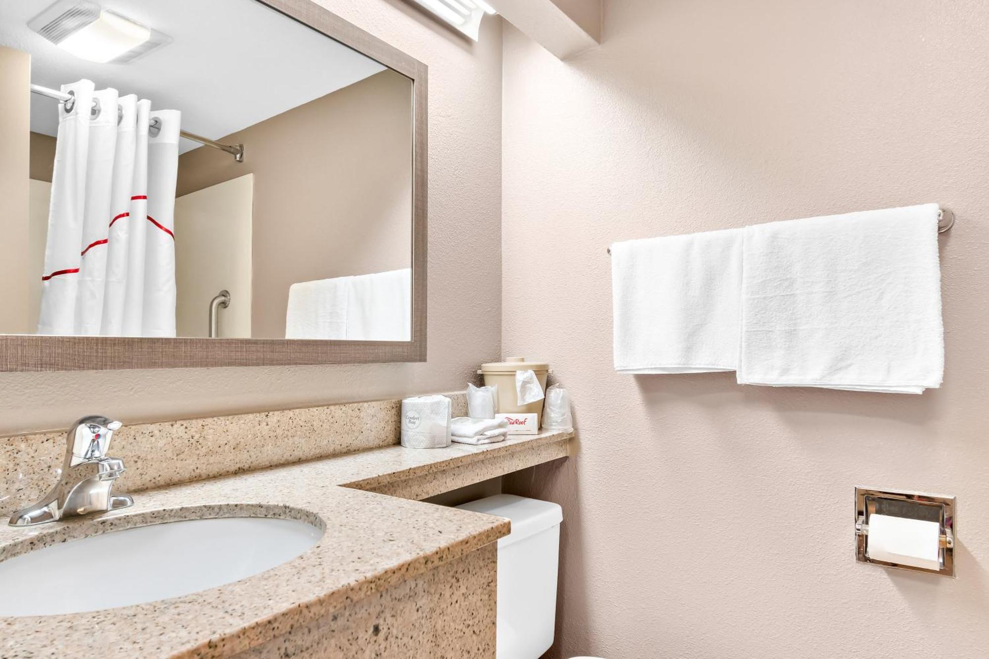 Red Roof Inn Harrisburg North Ngoại thất bức ảnh